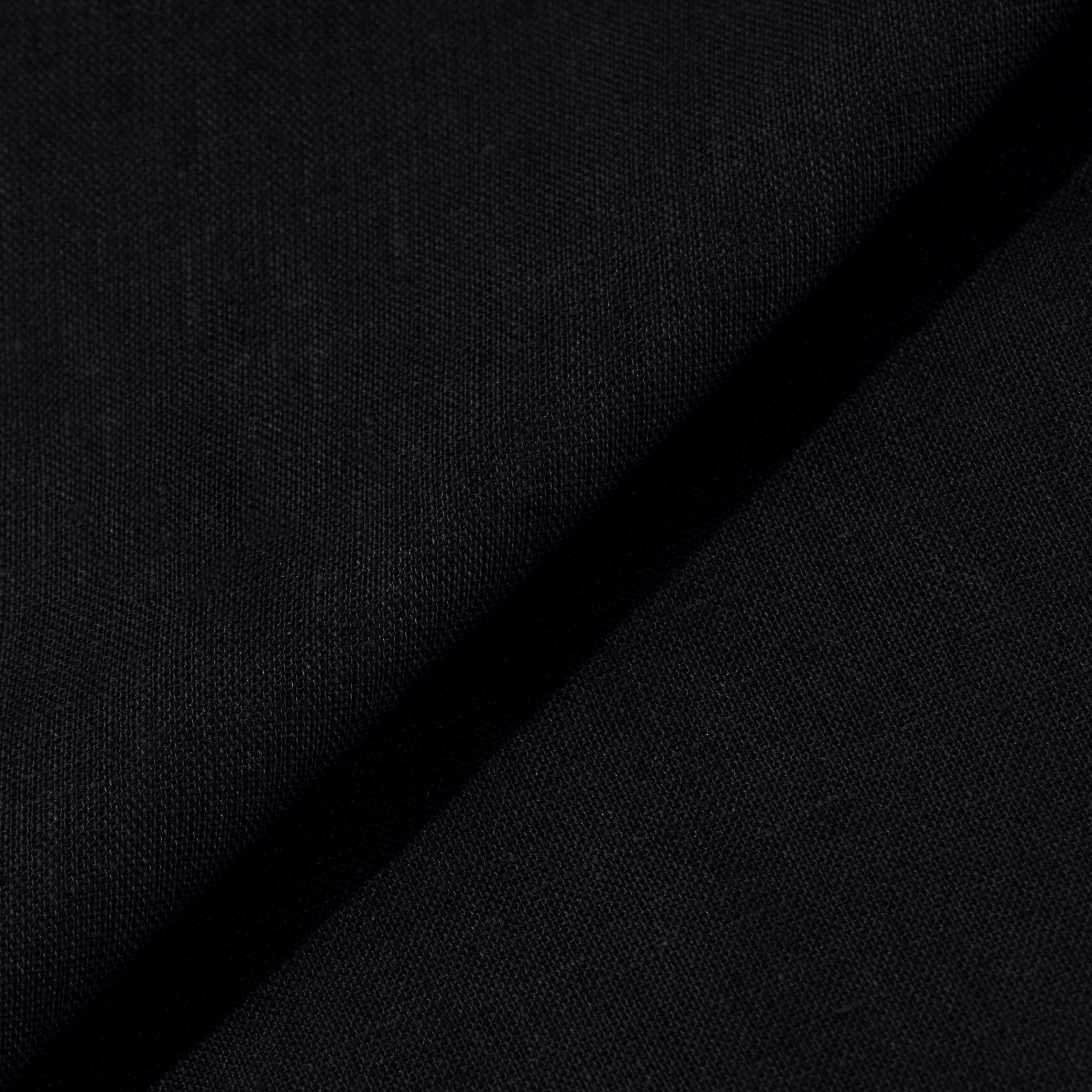 Sera Lino Top in Obsidian Black