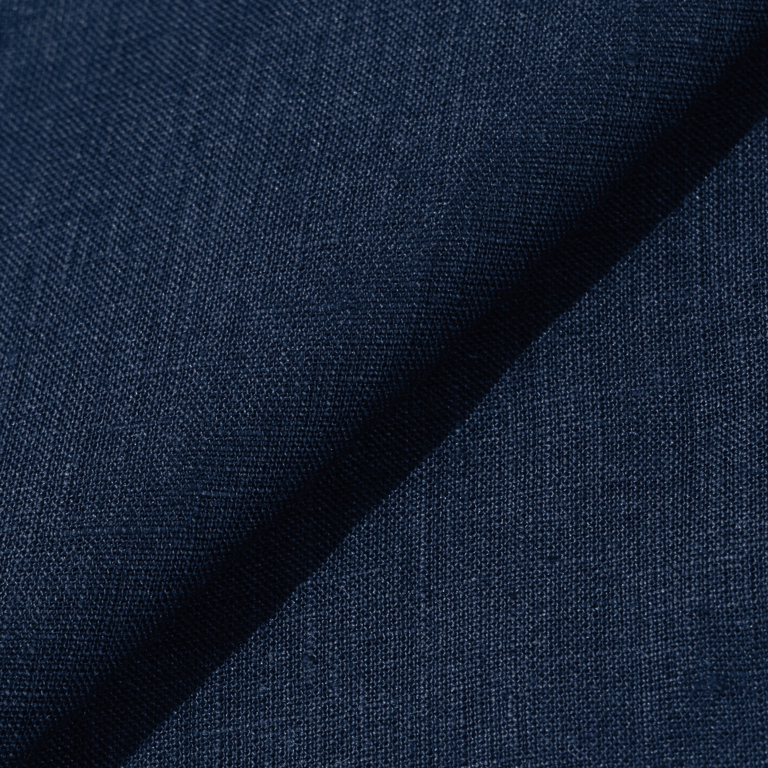 Rizvol Alba navy-blue linen shirt, fabric detail